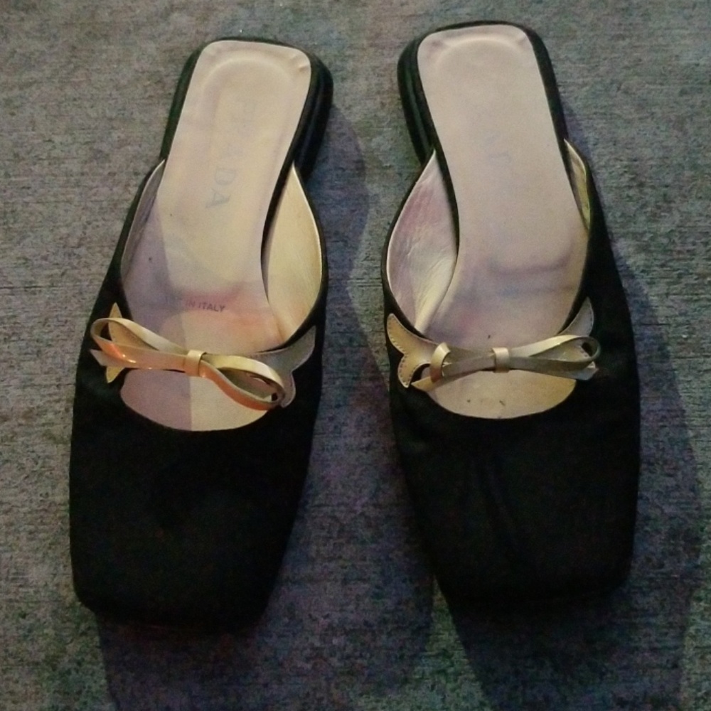 PRADA WOMANS SHOES